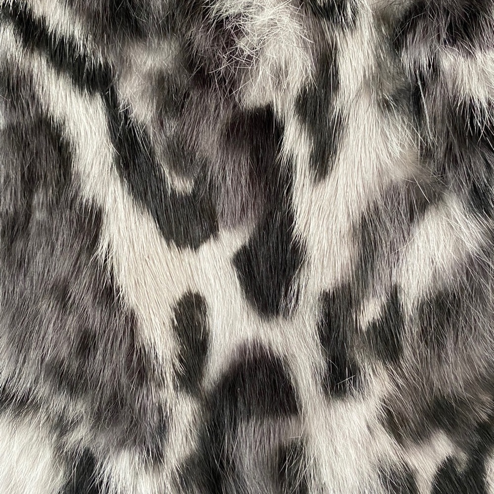 Metric Knits reversible rabbit fur vest, Sz. L - Picture 12 of 16